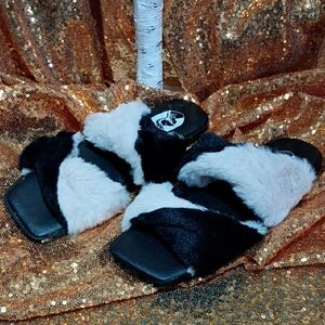 VHNY Twisted Black and White Faux Fur Slippers